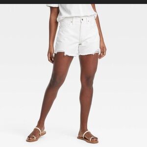 Universal Thread White Jean Shorts High-Waisted Frayed Hem
